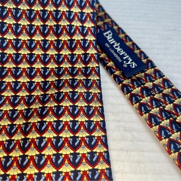 Burberrys of London Yellow Red Blue 100% Silk Classic Vintage Men's Necktie Tie - Picture 1 of 15